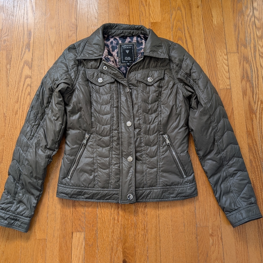 GUESS Olive Green Quilted Puffer Jacket with Leopard Lining Size Small